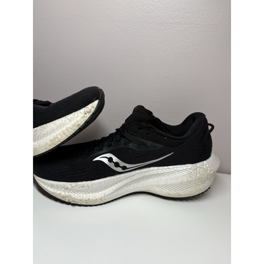 Saucony Triumph 21 Women's 'Black/White' Running Shoes S10881-10 LkNW - Size 7 - Picture 4 of 11